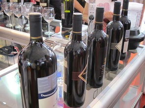 南博會5號館法國展區(qū) 法國紅酒飄香四溢